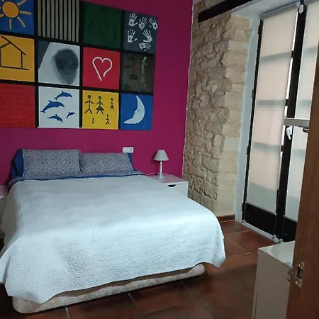 Maribel Apartman